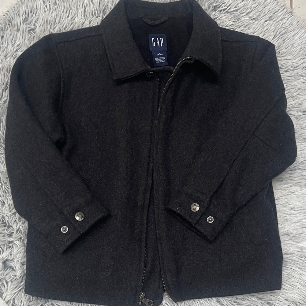 Gap kids pea coat great condition size 5-6 gray